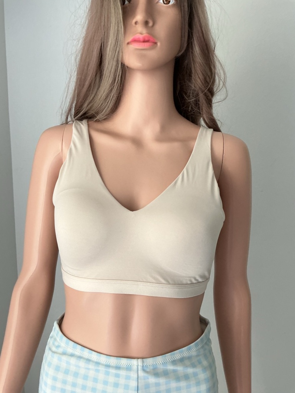 Warner's Nude V-Neck Seamless Bra
